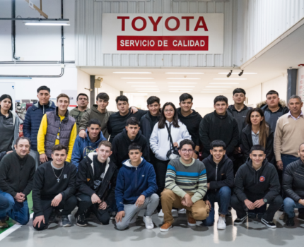 Prácticas profesionales en Toyota: estudiantes de escuelas técnicas de todo el país comenzaron su experiencia con el programa M.E.T.A.
